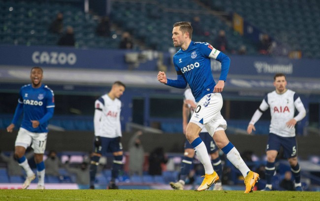 一位实力相 一位实力相